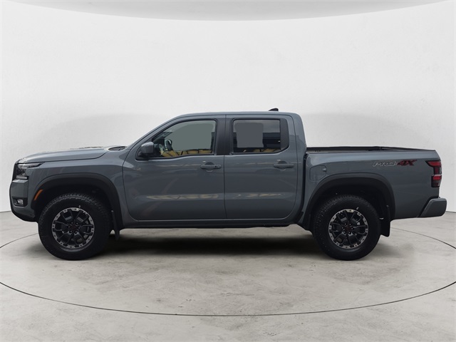 2025 Nissan Frontier Crew Cab PRO-4X photo 2