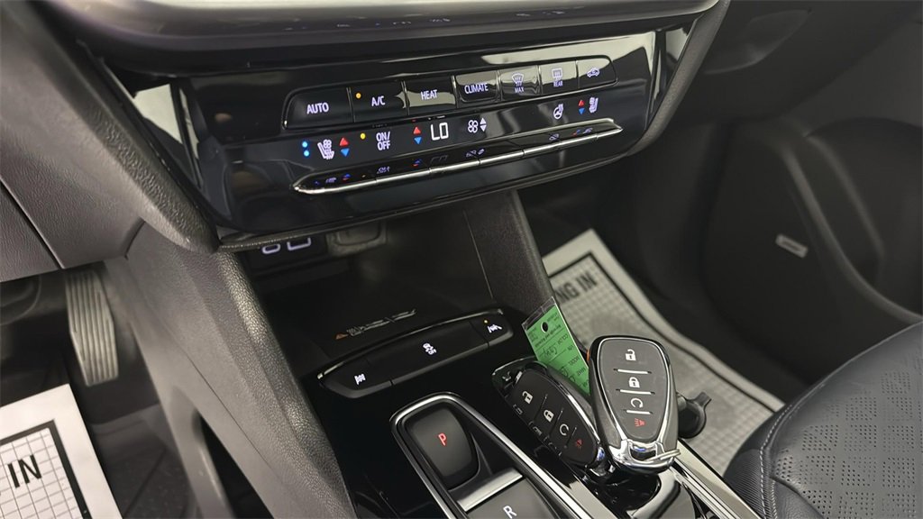 2023 Chevrolet Bolt EUV Premier photo 19