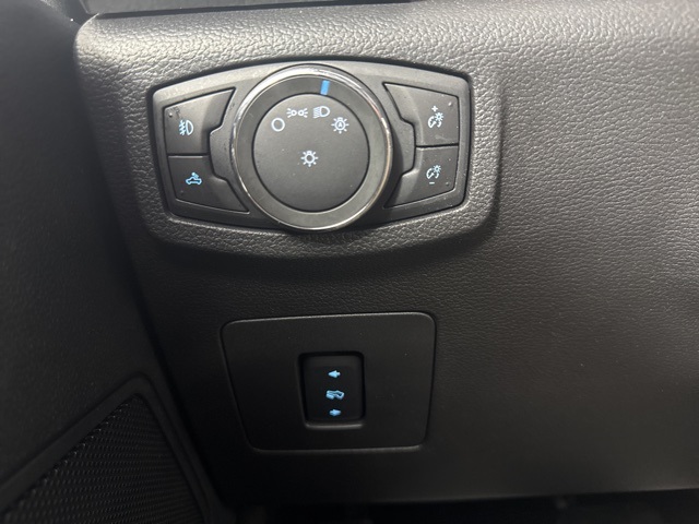 2016 Ford F-150 XLT photo 19