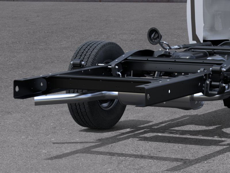 2025 Chevrolet Express Cutaway 3500 photo 12