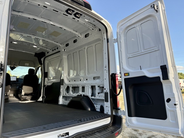 2025 Ford Transit photo 8