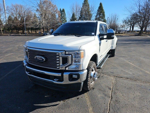 2021 Ford F-350 Super Duty Lariat's photo