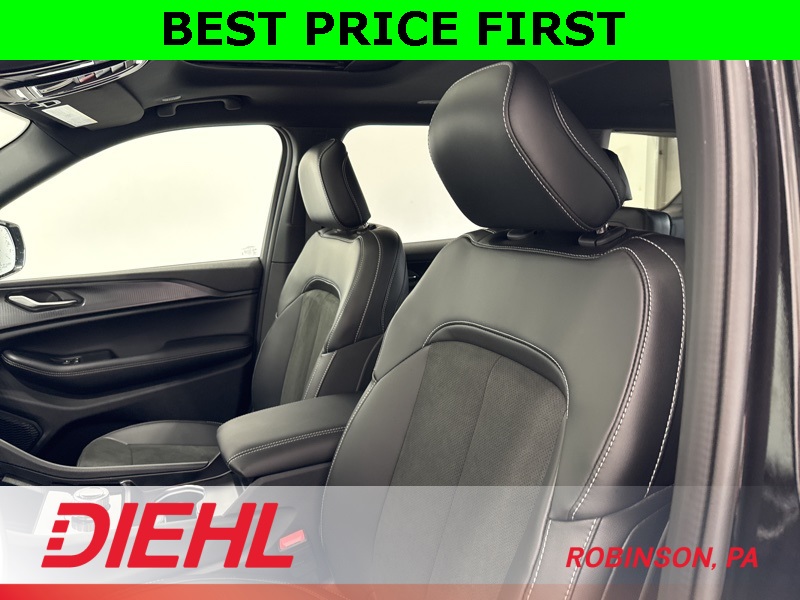 2025 Jeep Grand Cherokee Altitude photo 7