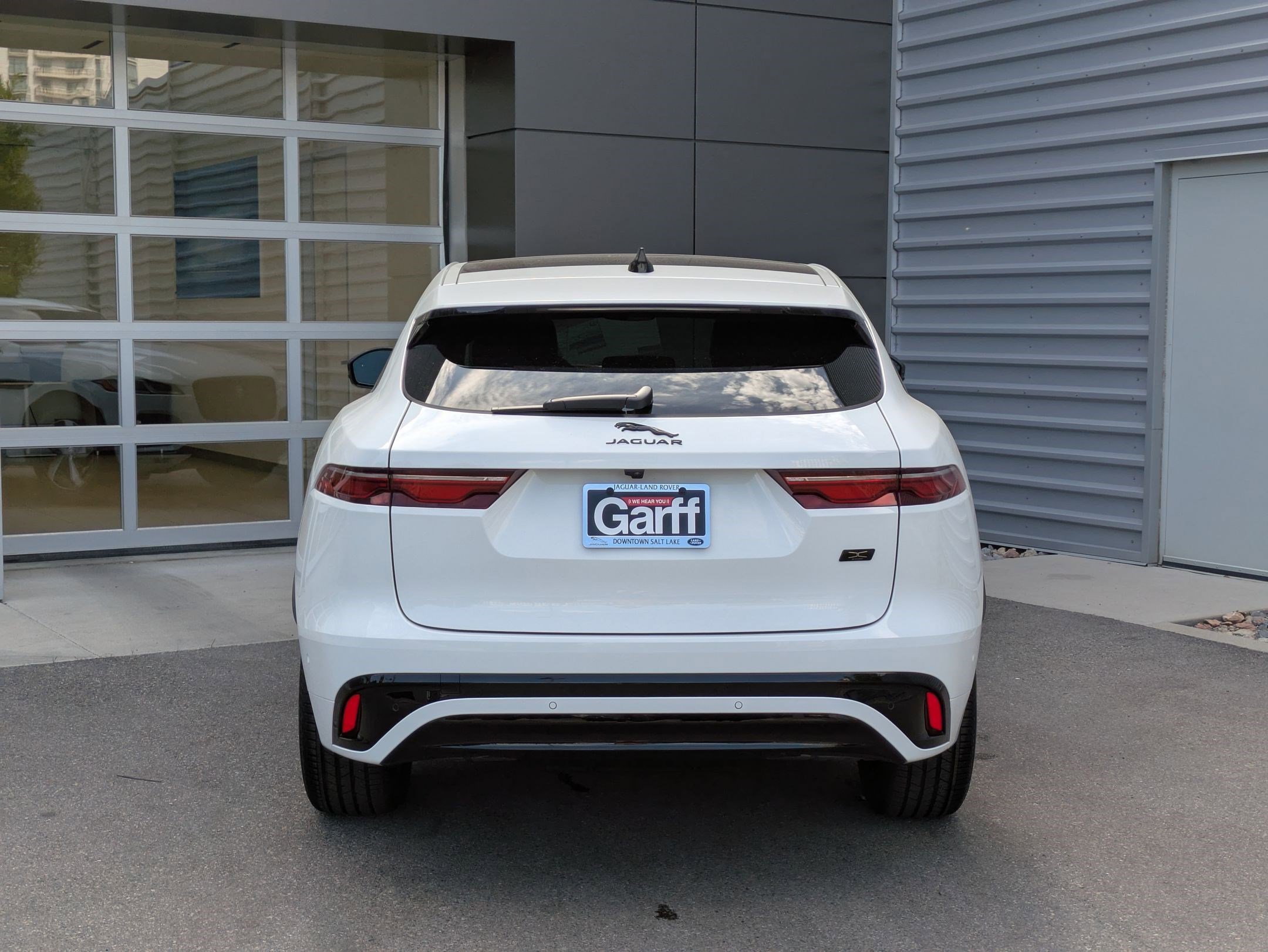 2026 Jaguar F-PACE P250 R-Dynamic S photo 4