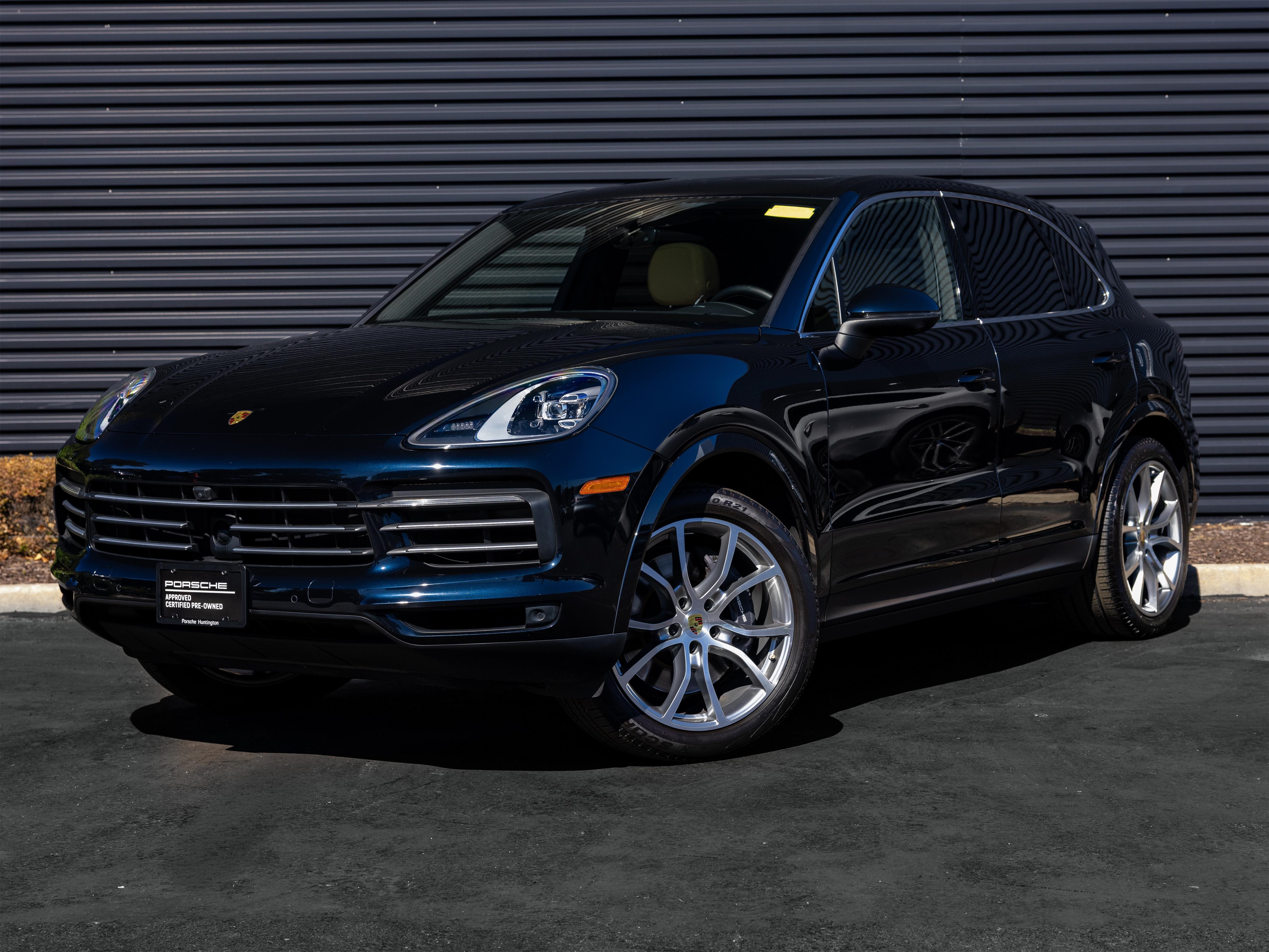 2023 Porsche Cayenne Base