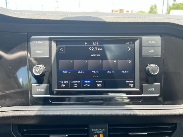2022 Volkswagen Jetta 1.5T SE photo 18