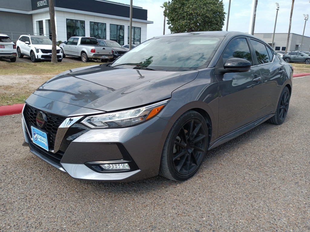 2021 Nissan Sentra SR photo 3