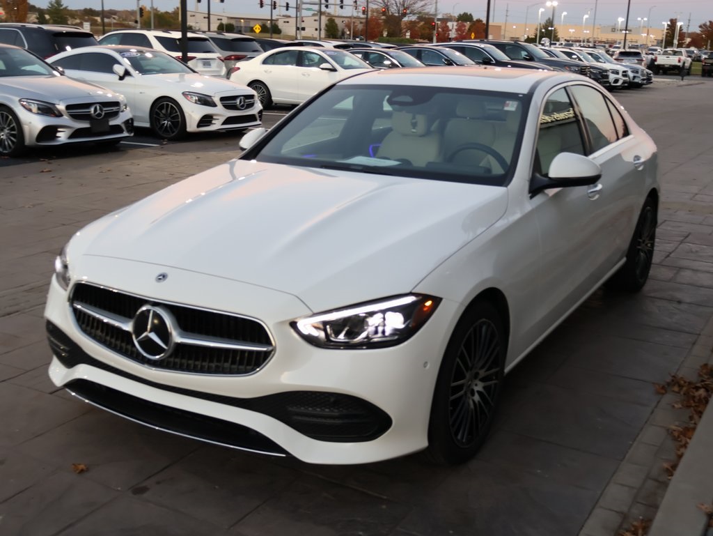 2025 Mercedes Benz C 300 4MATIC photo 4