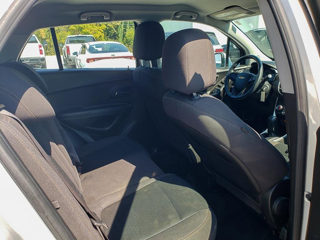 2017 Chevrolet Trax LS photo 25