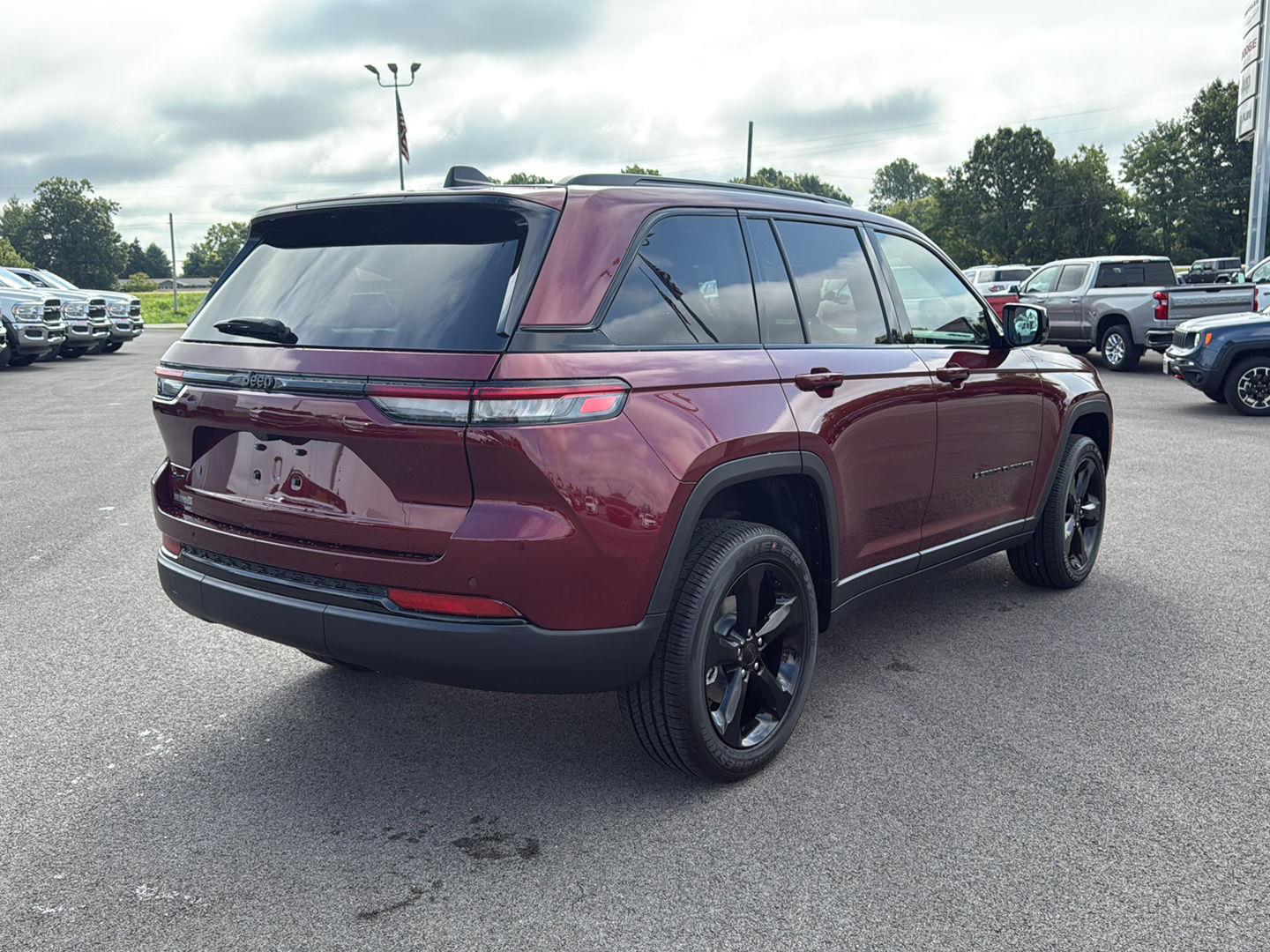 2025 Jeep Grand Cherokee Altitude X photo 16