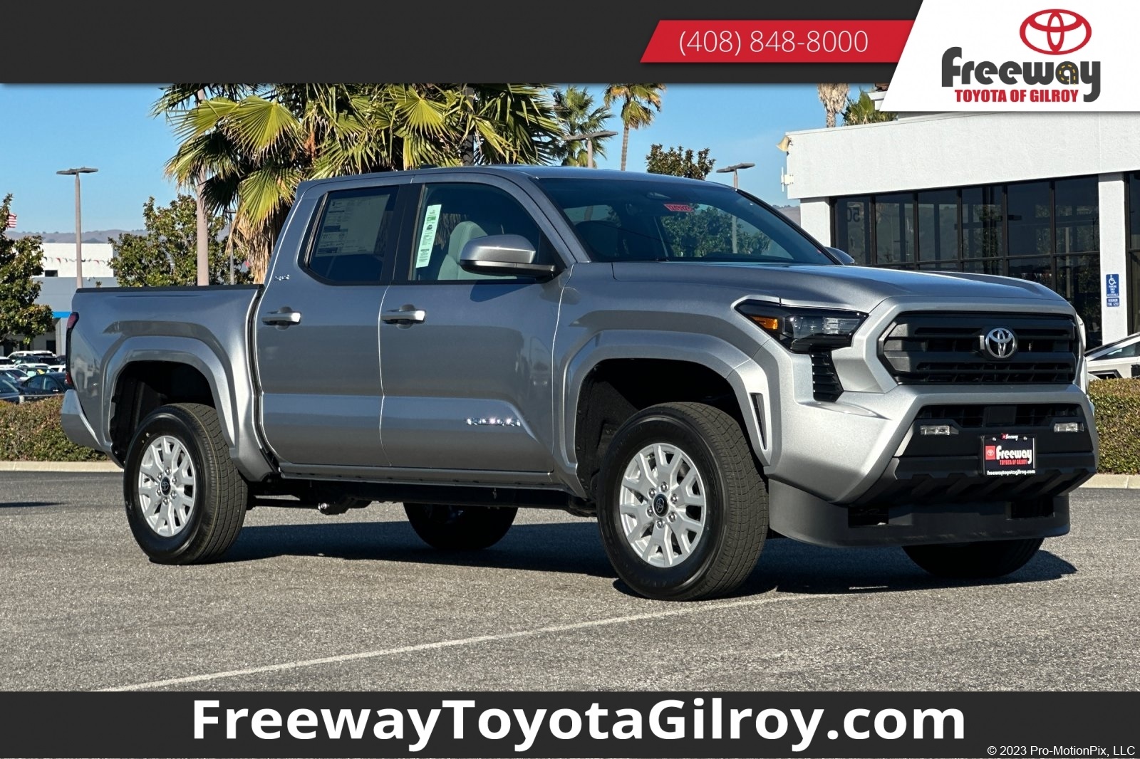 2025 Toyota Tacoma SR5's photo