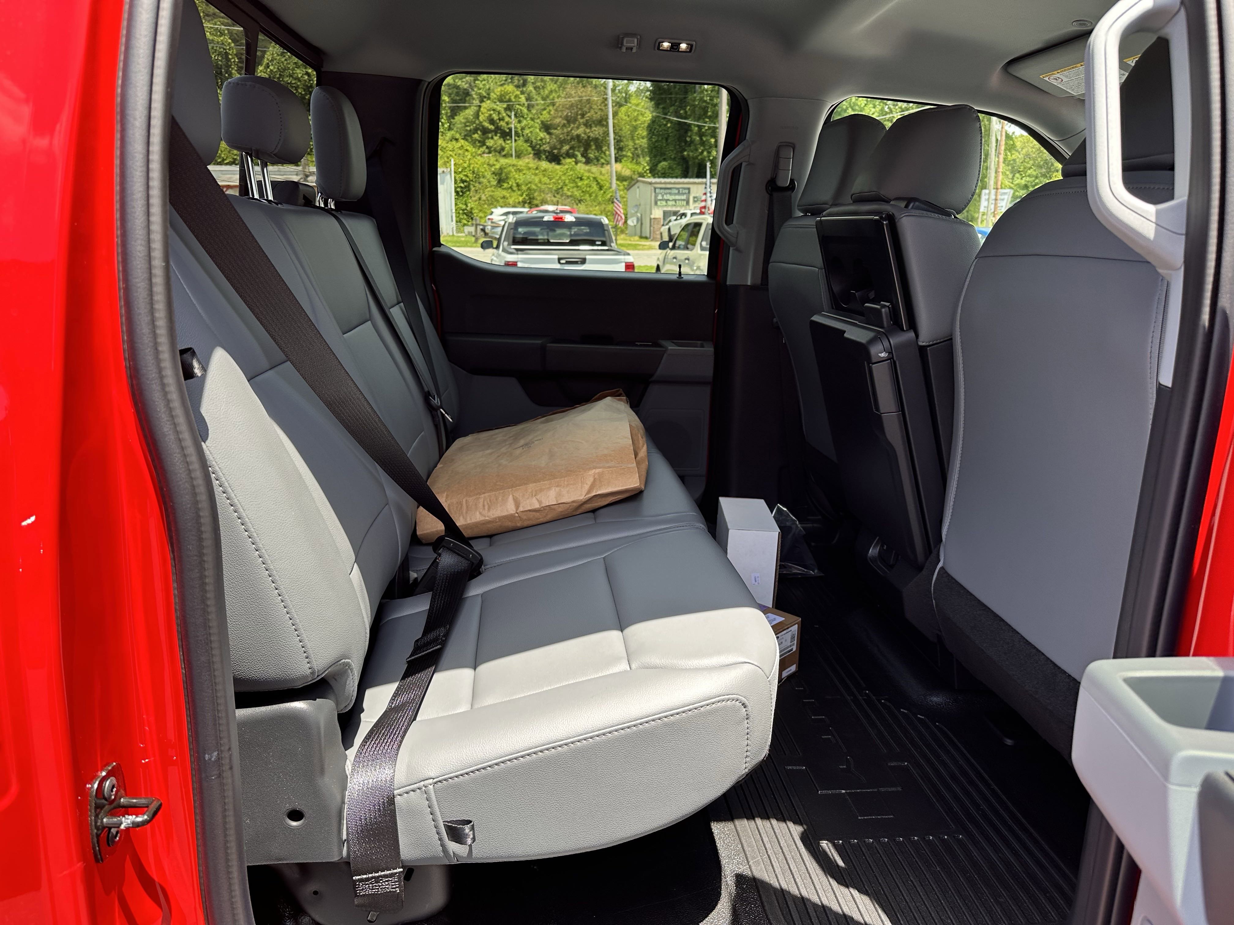 2025 Ford F-350 XL photo 3