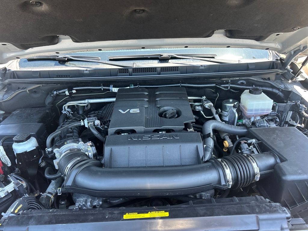2022 Nissan Frontier PRO-X photo 10