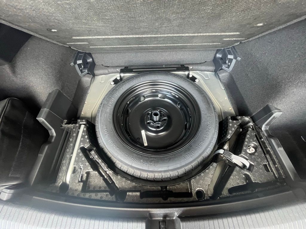 2022 Volkswagen Tiguan S photo 27
