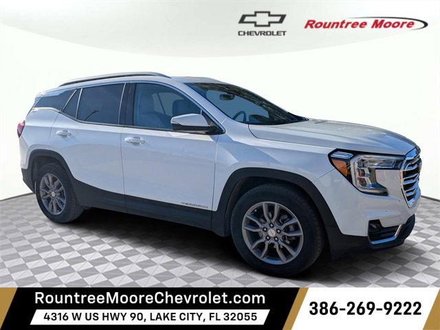 2024 GMC Terrain SLT's photo