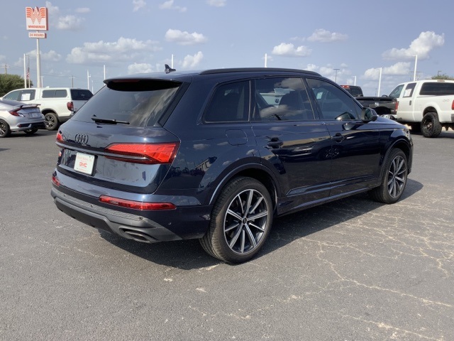 2025 Audi Q7 45 Premium Plus photo 4