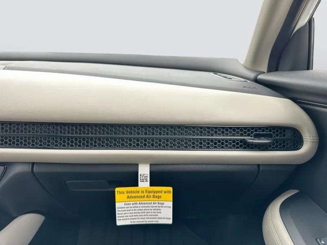 2026 Honda HR-V LX photo 28
