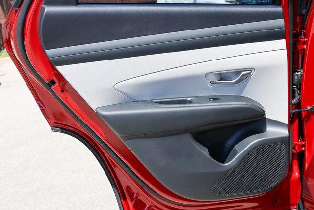 New 2025 Red Hyundai SEL Convenience FWD image 12