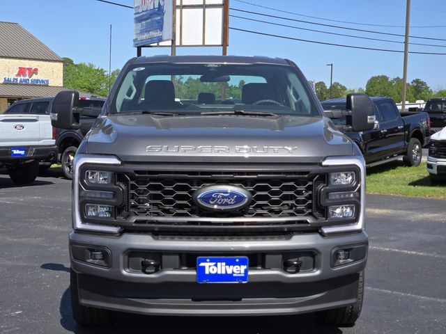 2025 Ford F-350 XL photo 3