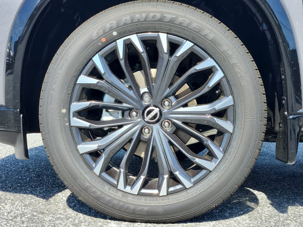 2026 Nissan Rogue Platinum AWD photo 5