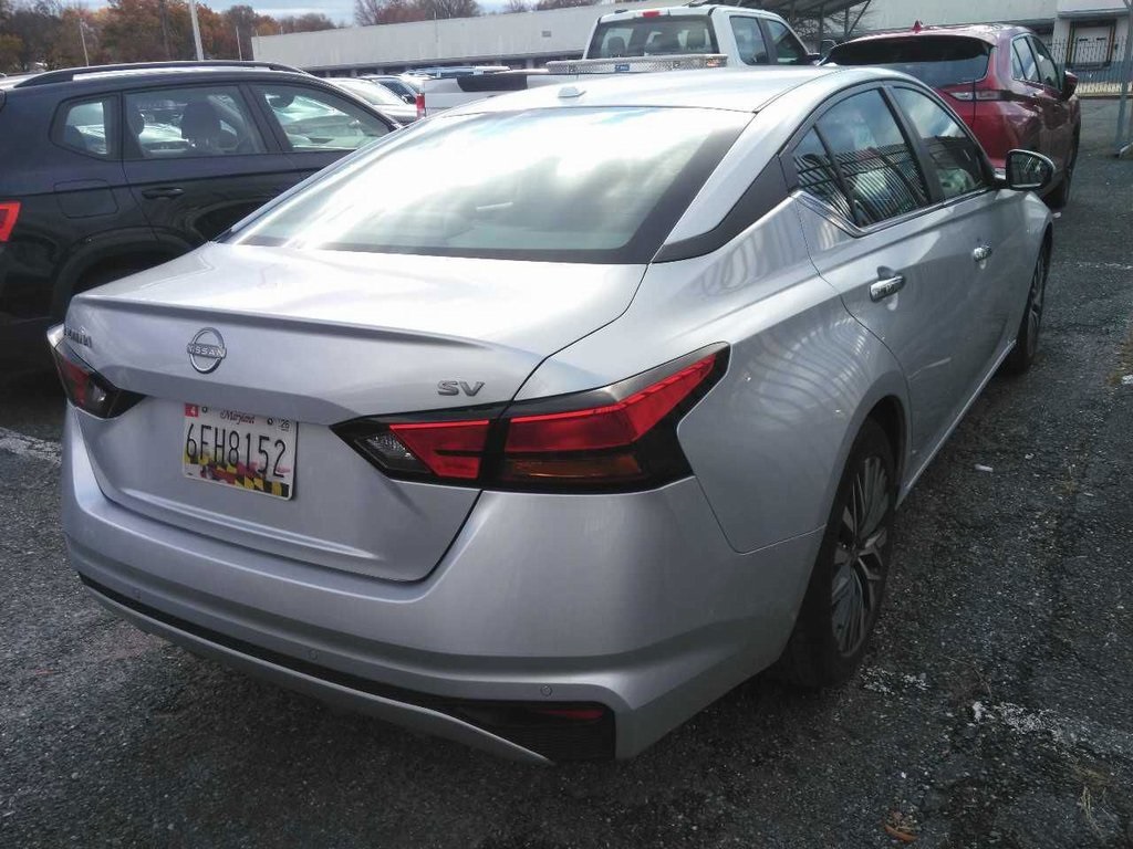 2023 Nissan Altima 2.5 SV photo 3