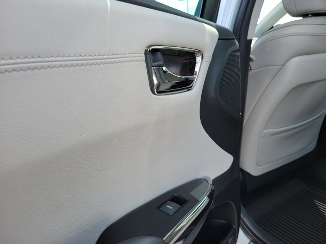 2018 Toyota Avalon XLE Premium photo 13