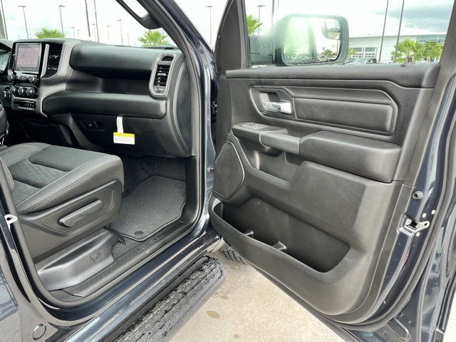 2025 Ram 1500 Tradesman photo 21