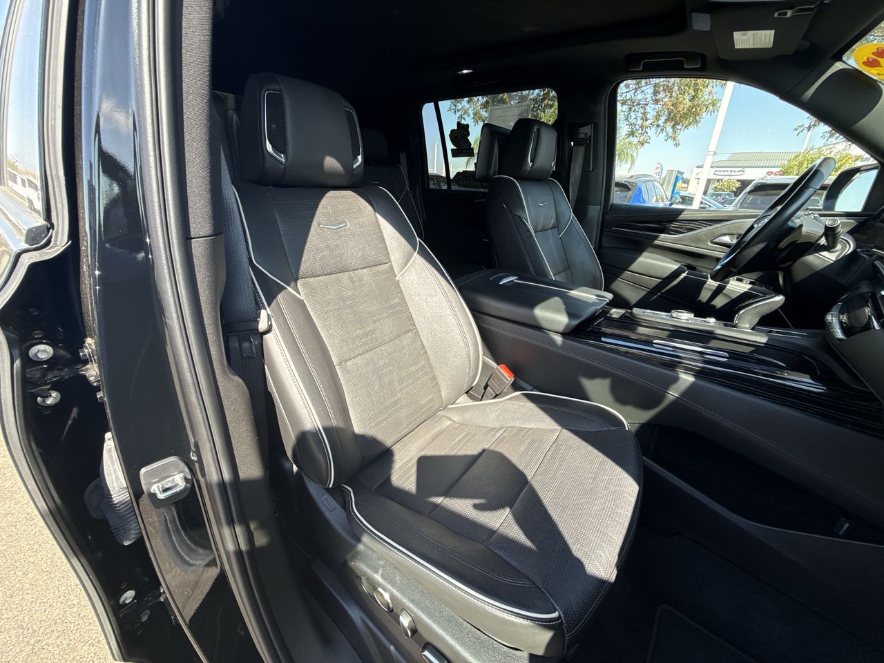 2021 Cadillac Escalade ESV Sport photo 17