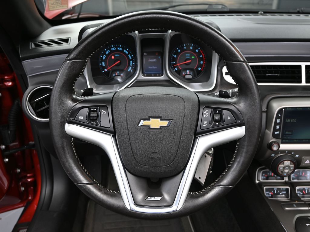 2015 Chevrolet Camaro 2SS photo 18
