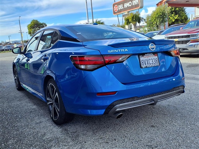 2021 Nissan Sentra SR photo 3