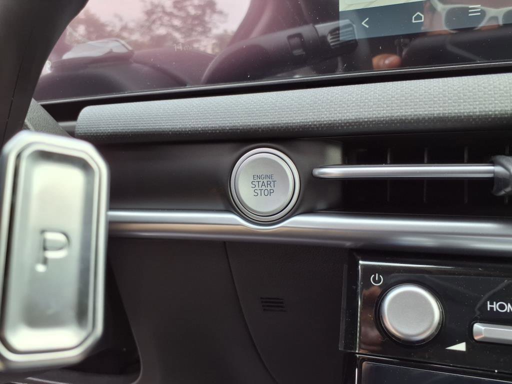 2025 Hyundai Tucson Hybrid SEL Convenience photo 8