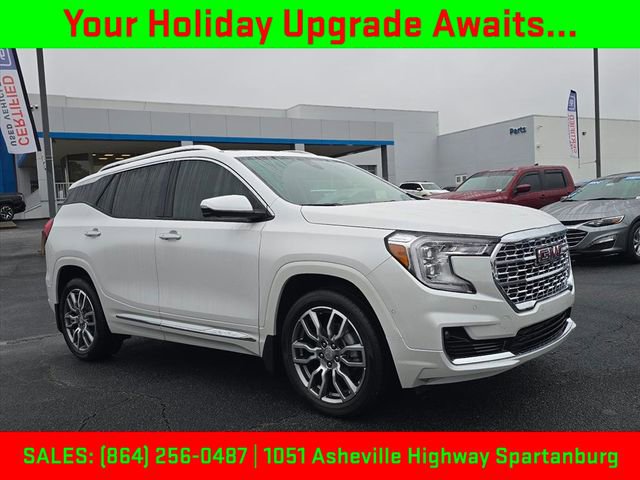 2024 GMC Terrain Denali's photo