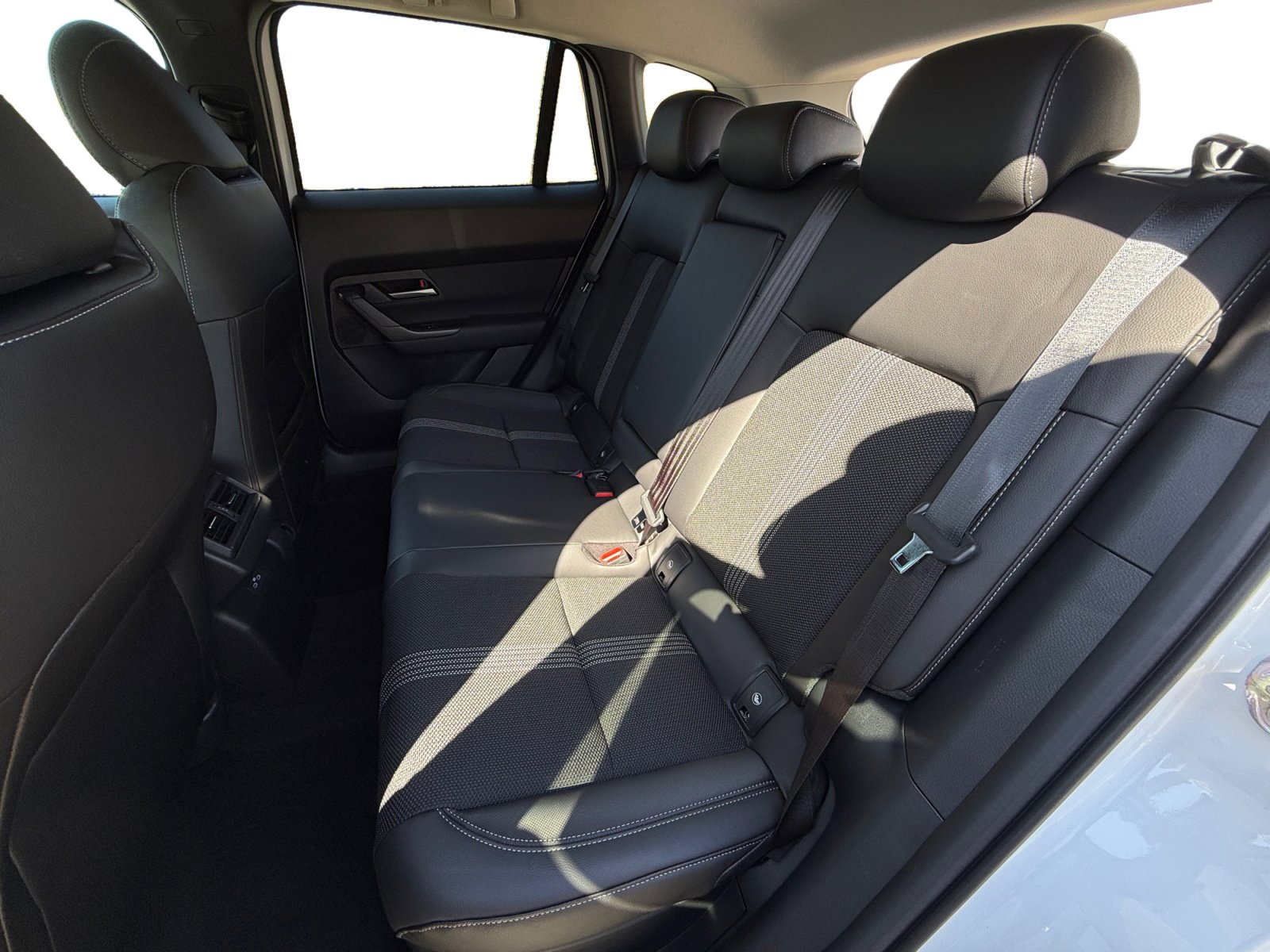 2025 Mazda CX-50 Preferred photo 15