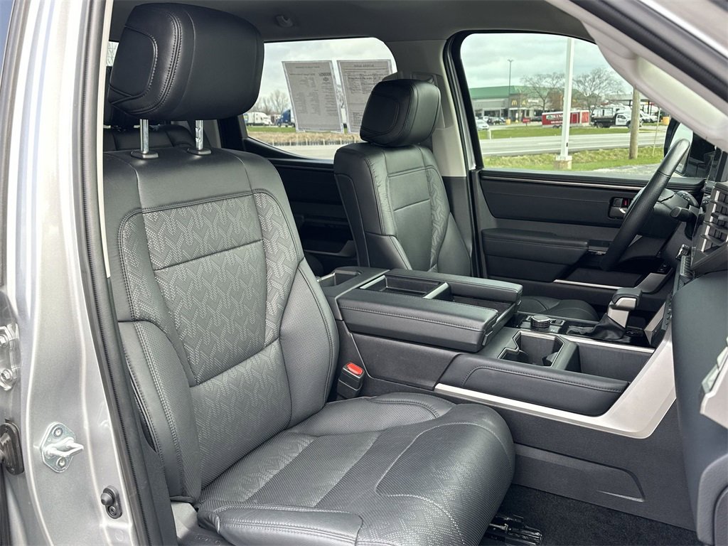 2024 Toyota Tundra Limited photo 30