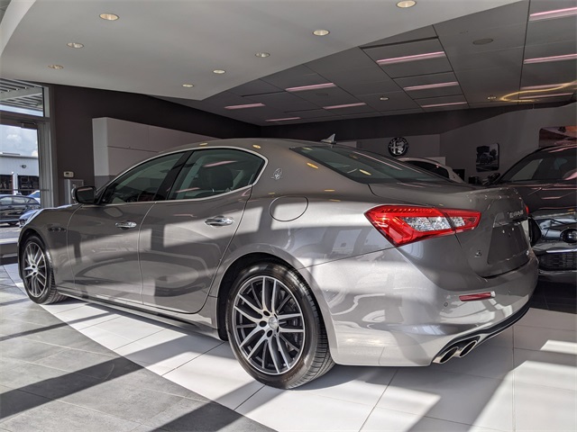2019 Maserati Ghibli S photo 3