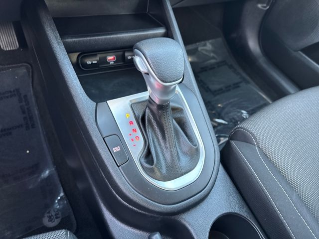 2023 Kia Forte LXS photo 14