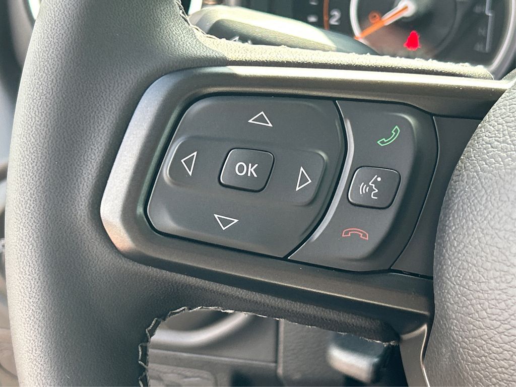 2025 Jeep Gladiator Sport photo 31