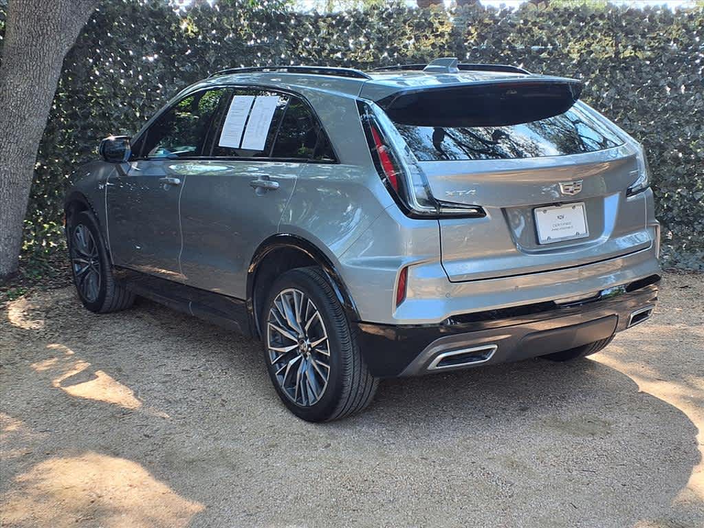 2024 Cadillac XT4 Sport photo 4