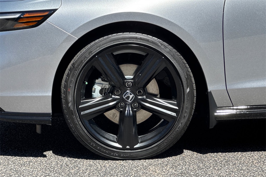 2025 Honda Accord Hybrid Sport-L photo 22