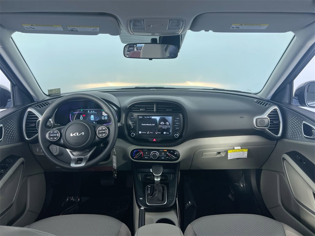 2025 Kia Soul LX S photo 25