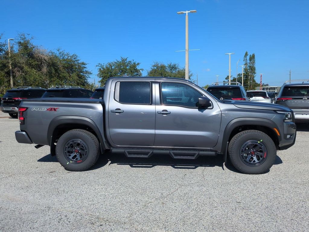 2026 Nissan Frontier PRO-4X photo 4