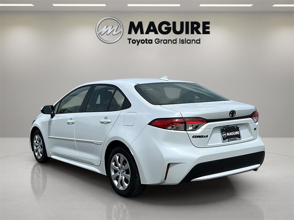 2022 Toyota Corolla LE photo 22