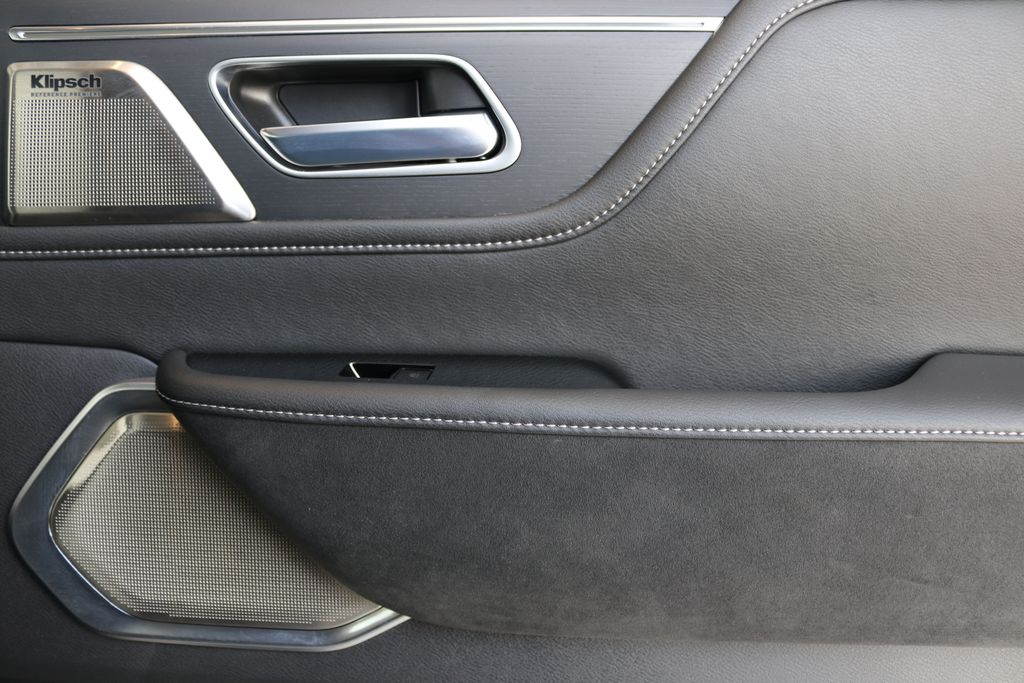 2025 Infiniti QX80 Sensory photo 28