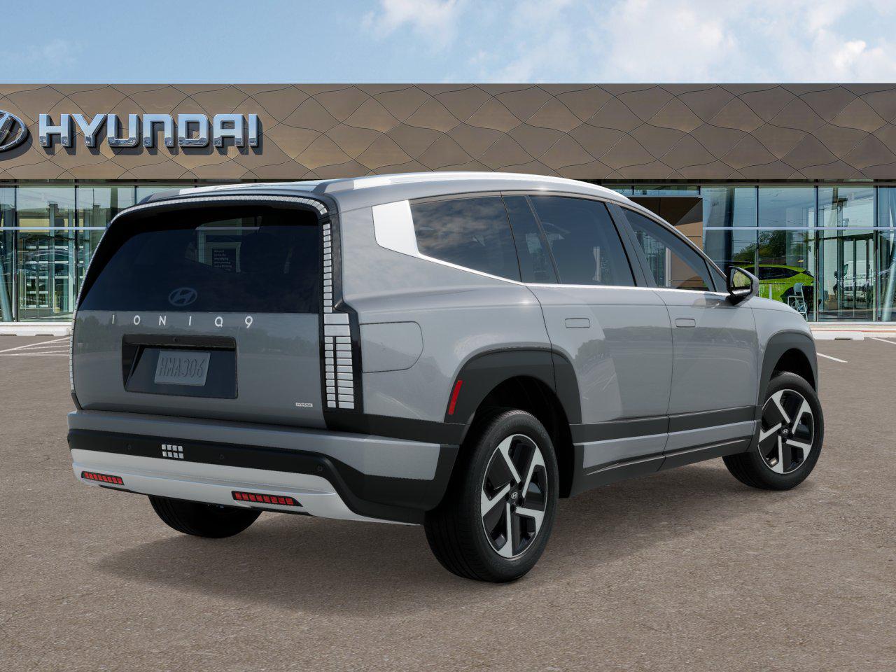 2026 Hyundai Ioniq SE photo 4