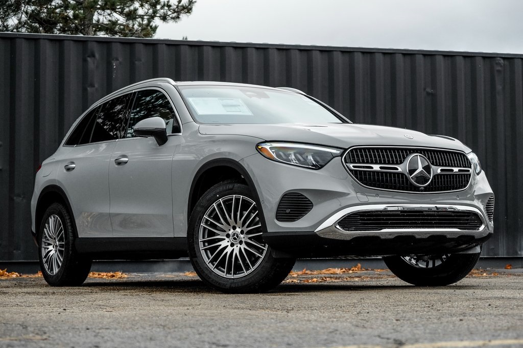 2026 Mercedes-Benz GLC Base's photo