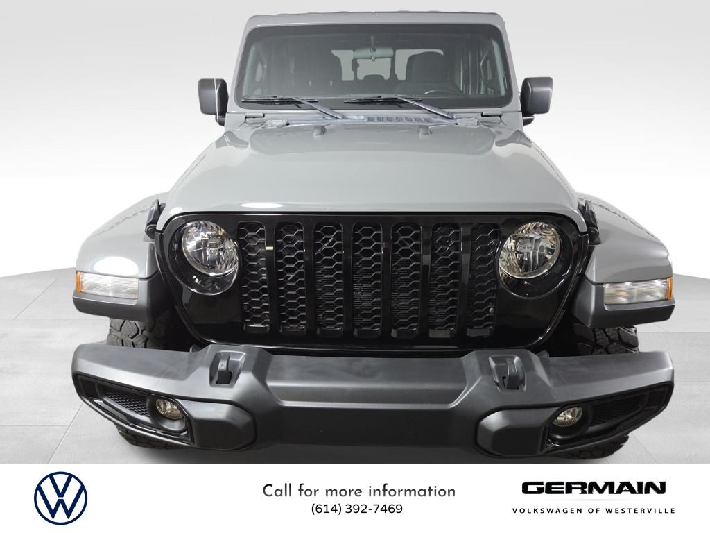 2021 Jeep Gladiator Willys photo 2