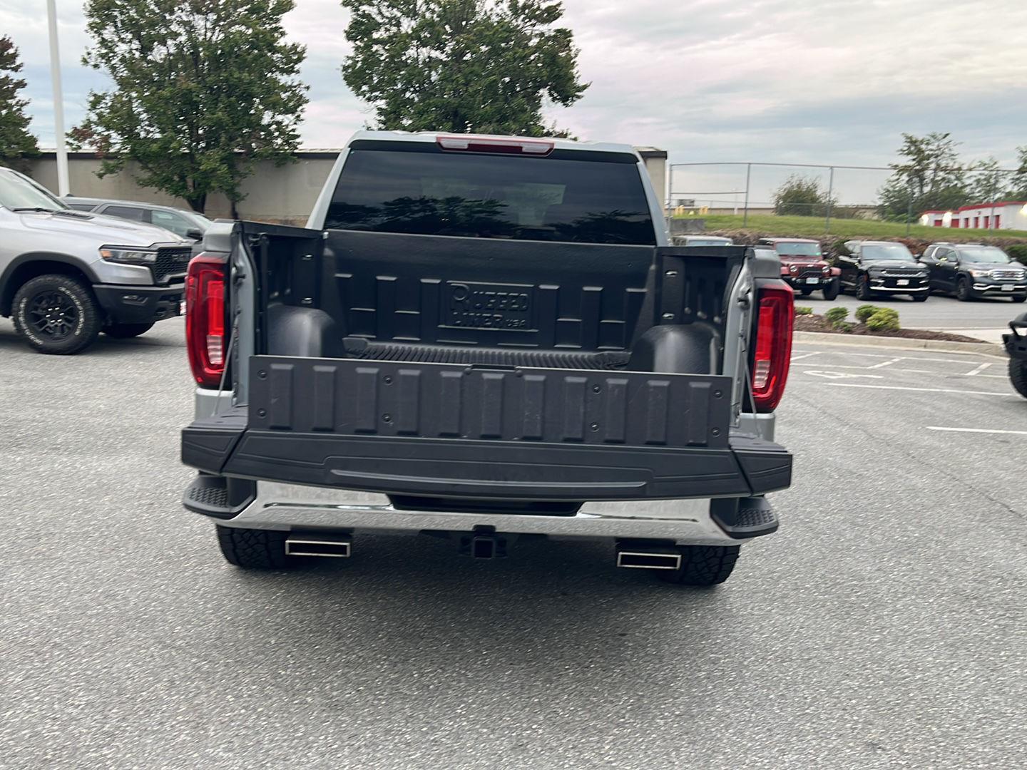 2025 Gmc Sierra 1500 SLT photo 21