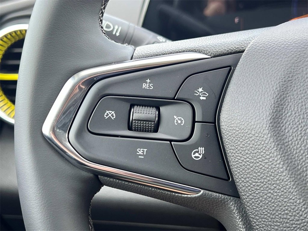 2025 Chevrolet Trax LT photo 18