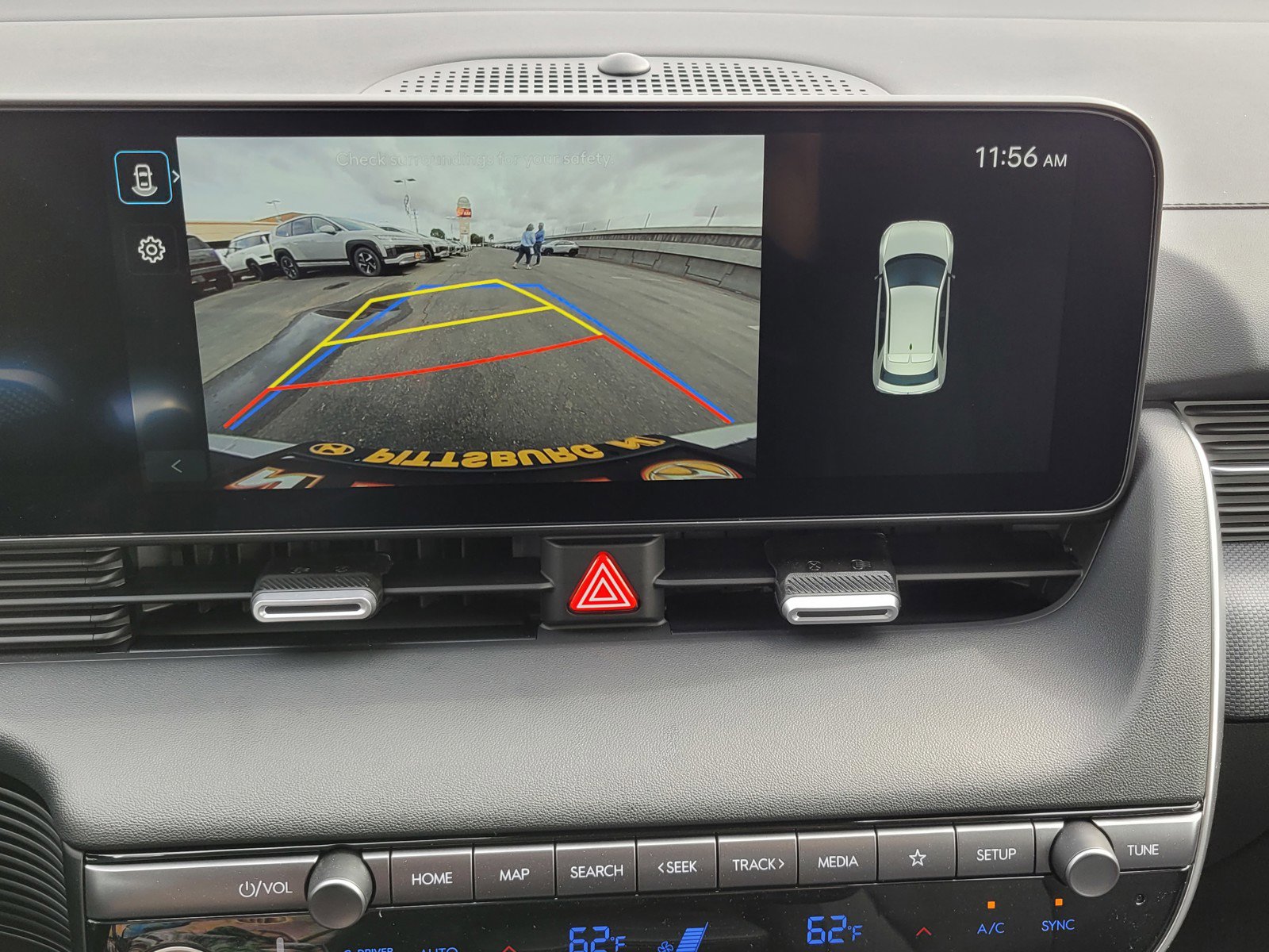 2025 Hyundai Ioniq 5 SE Standard Range photo 9