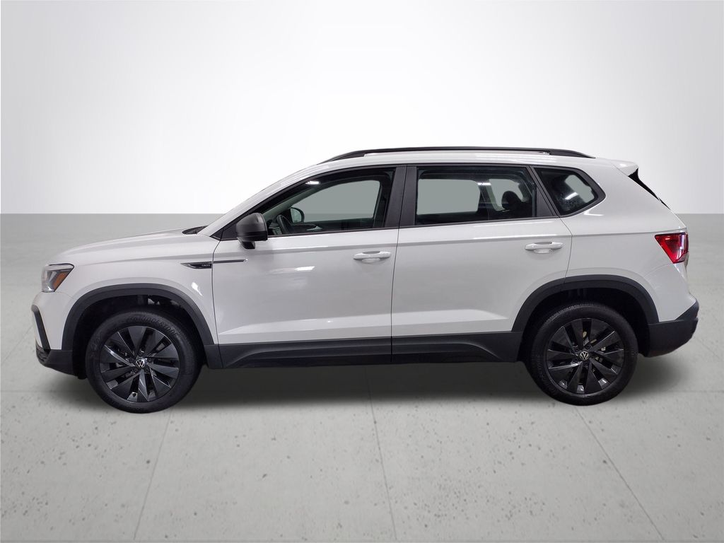 2022 Volkswagen Taos S photo 9
